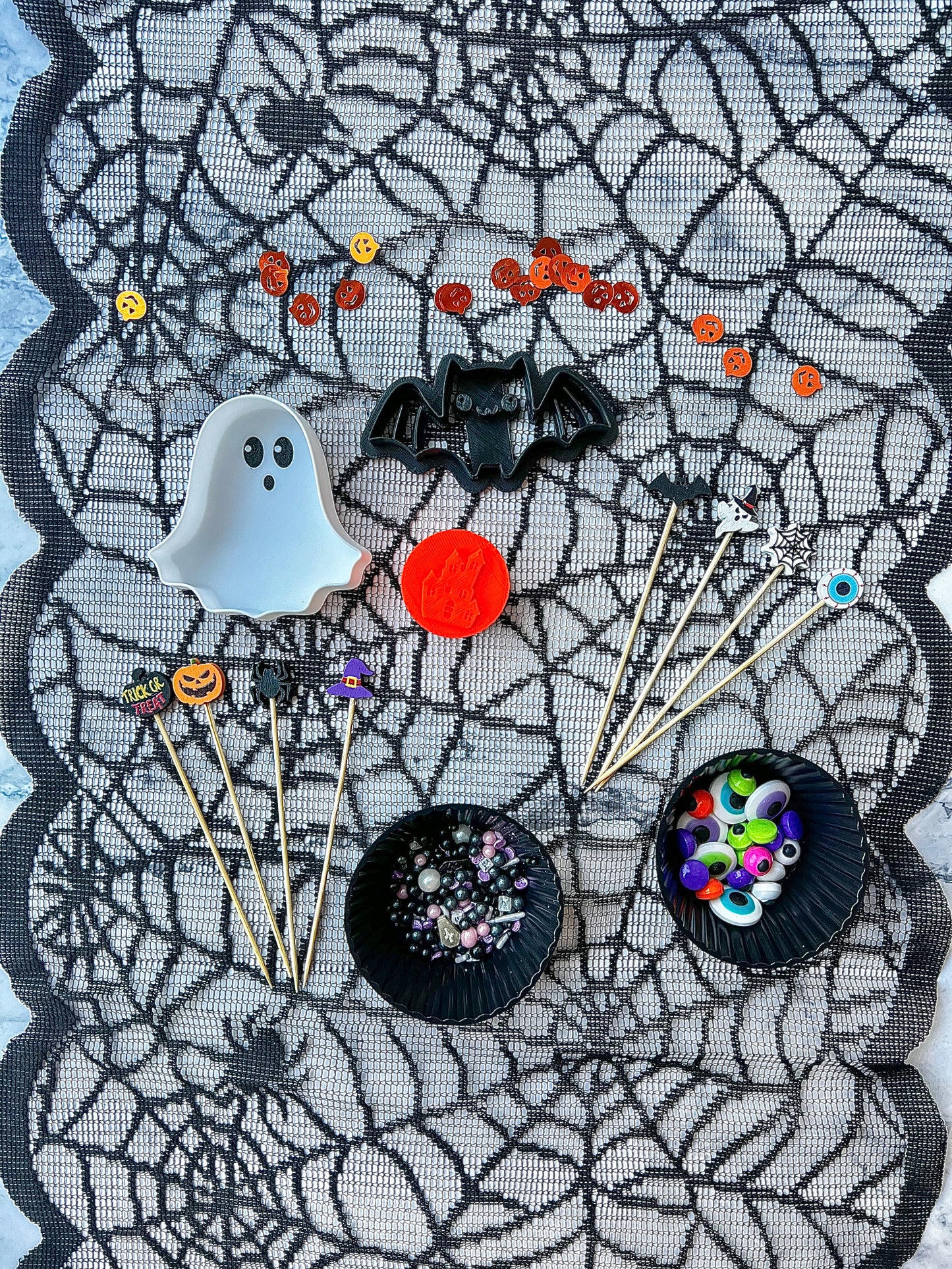 Happy Haunting Make-it Kit