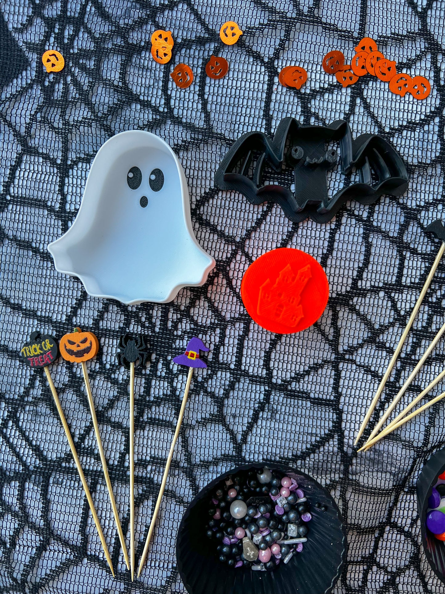 Happy Haunting Make-it Kit