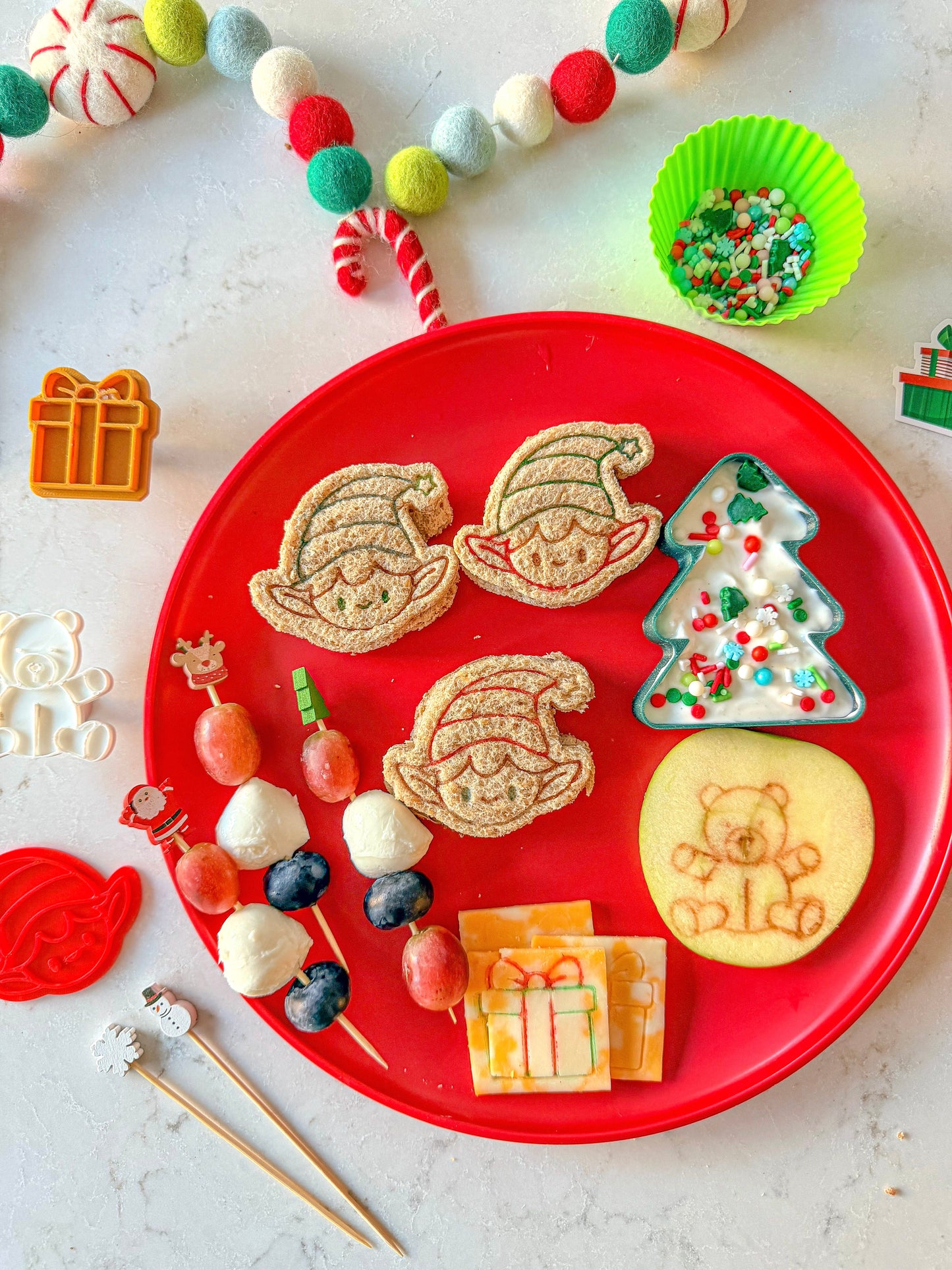 🍪 Santa’s Snack Shop