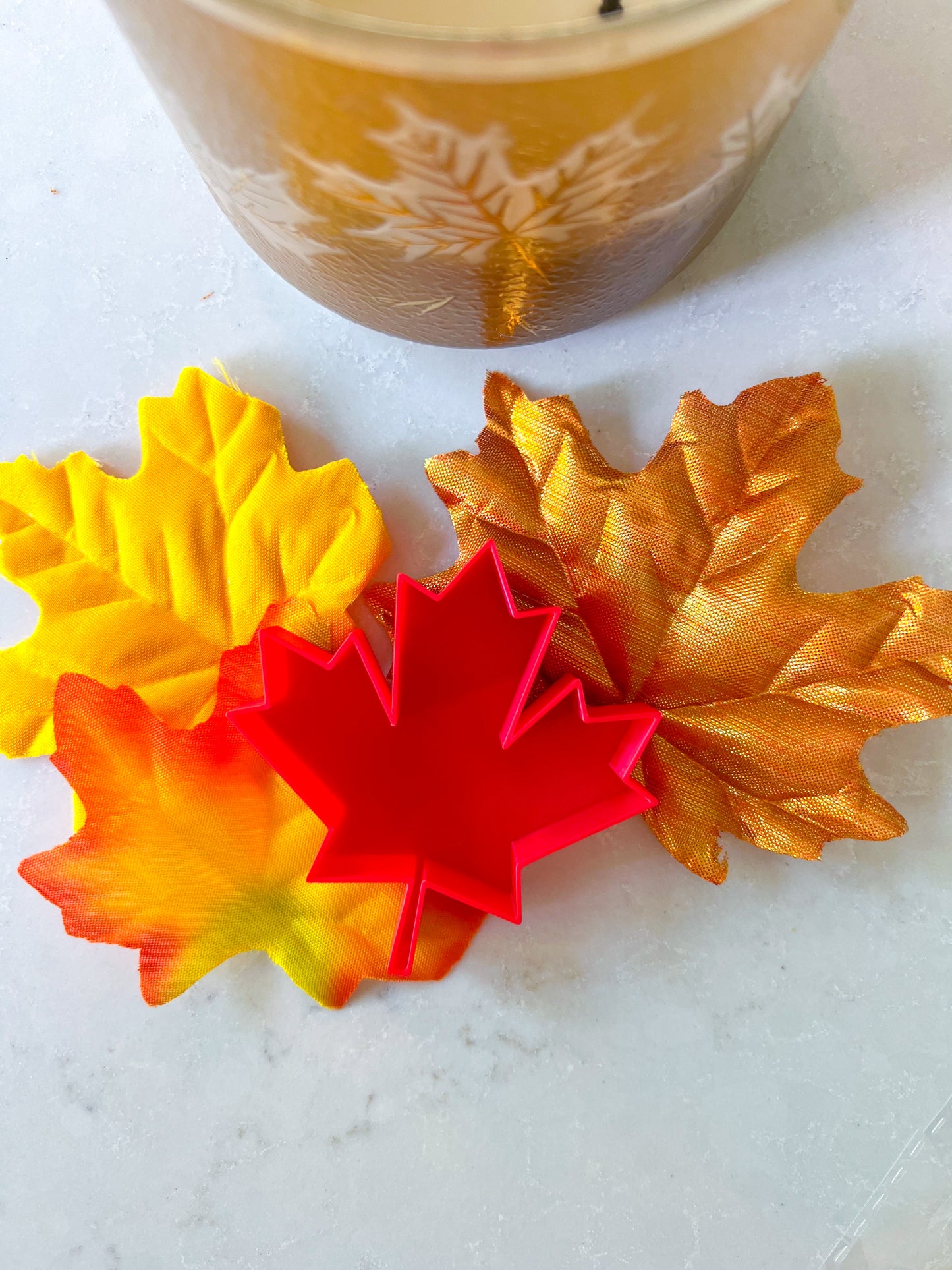 Maple Leaf Dip Bowl